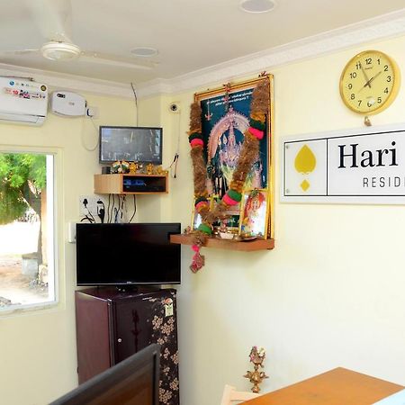 Hari Iyer Residency Hotel Tiruchchendur Exterior photo